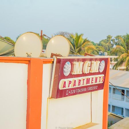 Mgm Apartments Gambia Kololi Esterno foto