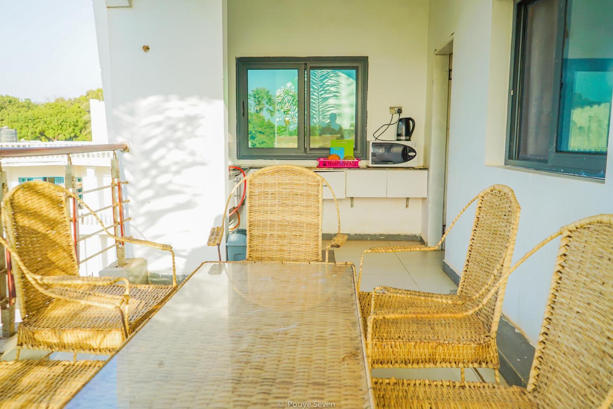 Mgm Apartments Gambia Kololi Esterno foto